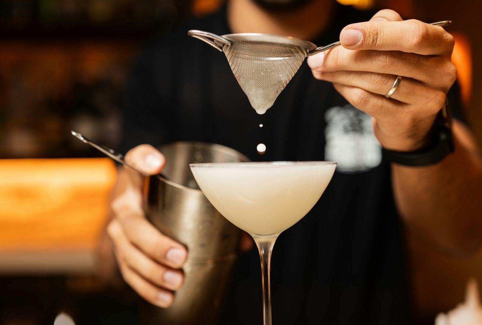 Served Before You Ask: The Little Bar Moments Your Guests Remember