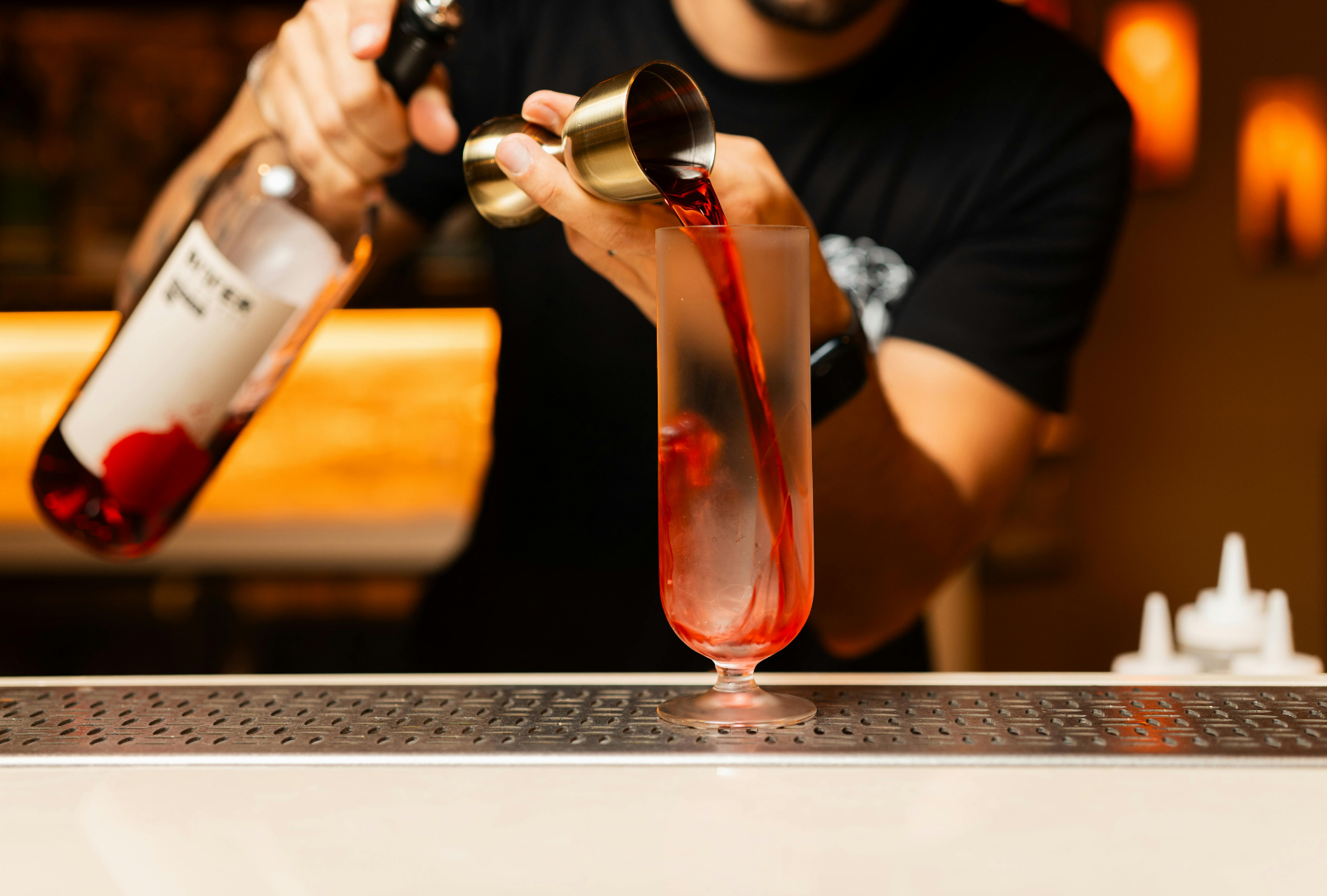 How Many Bartenders Do You Actually Need? A Staffing Guide by Guest Count